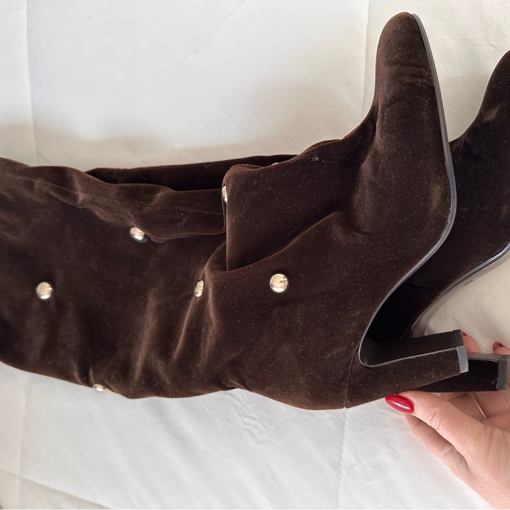 🛍️ZARA Elegant Brown Velvet Women's Boots